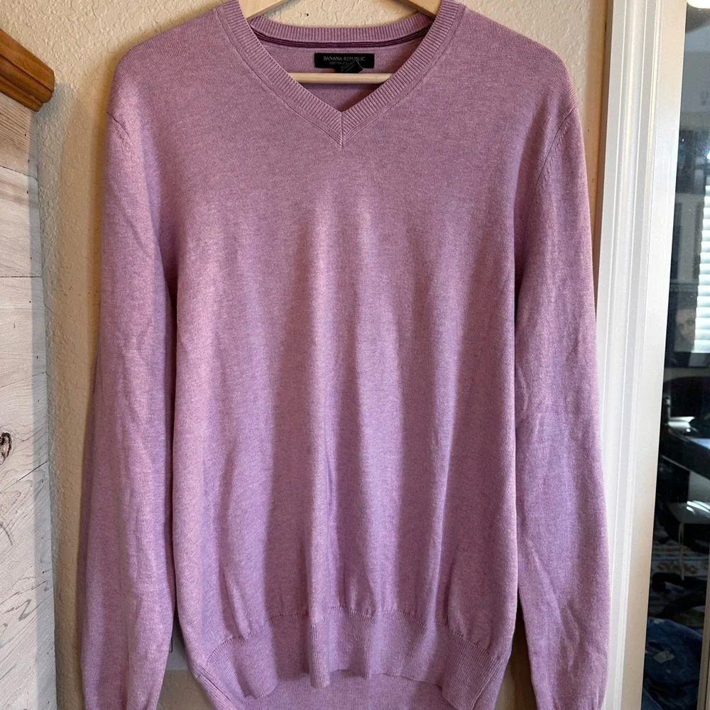 Banana Republic sz Large NWOT cashmere‎ and cotton blend lavender vneck sweater